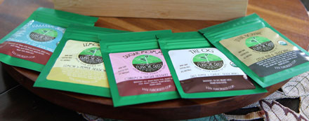 Organic seasoning sample packets